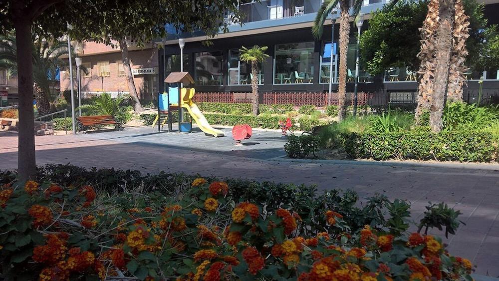 Rosabel Hotell Benidorm Exteriör bild