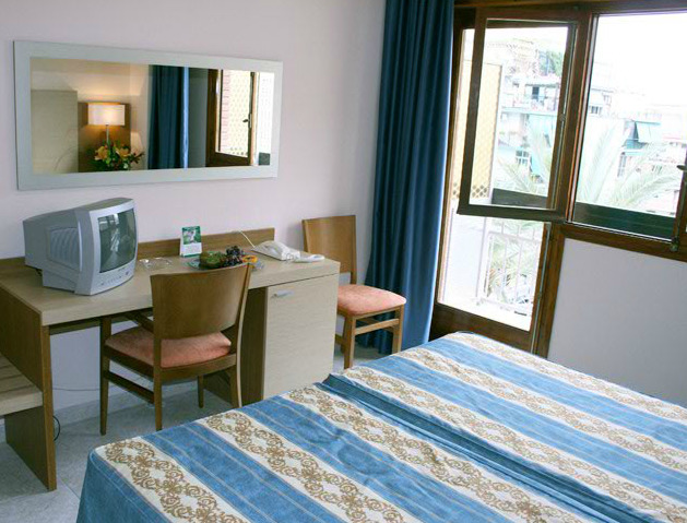 Rosabel Hotell Benidorm Exteriör bild