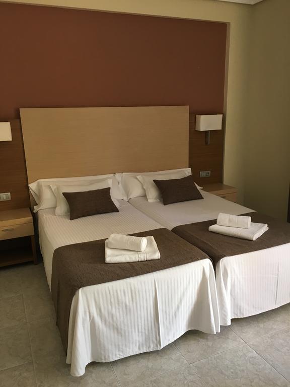 Rosabel Hotell Benidorm Exteriör bild